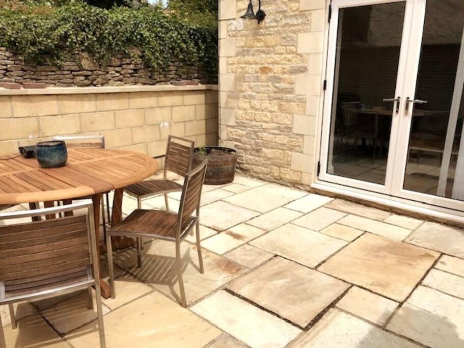 Folly Cottage & The Old Forge Colerne Экстерьер фото